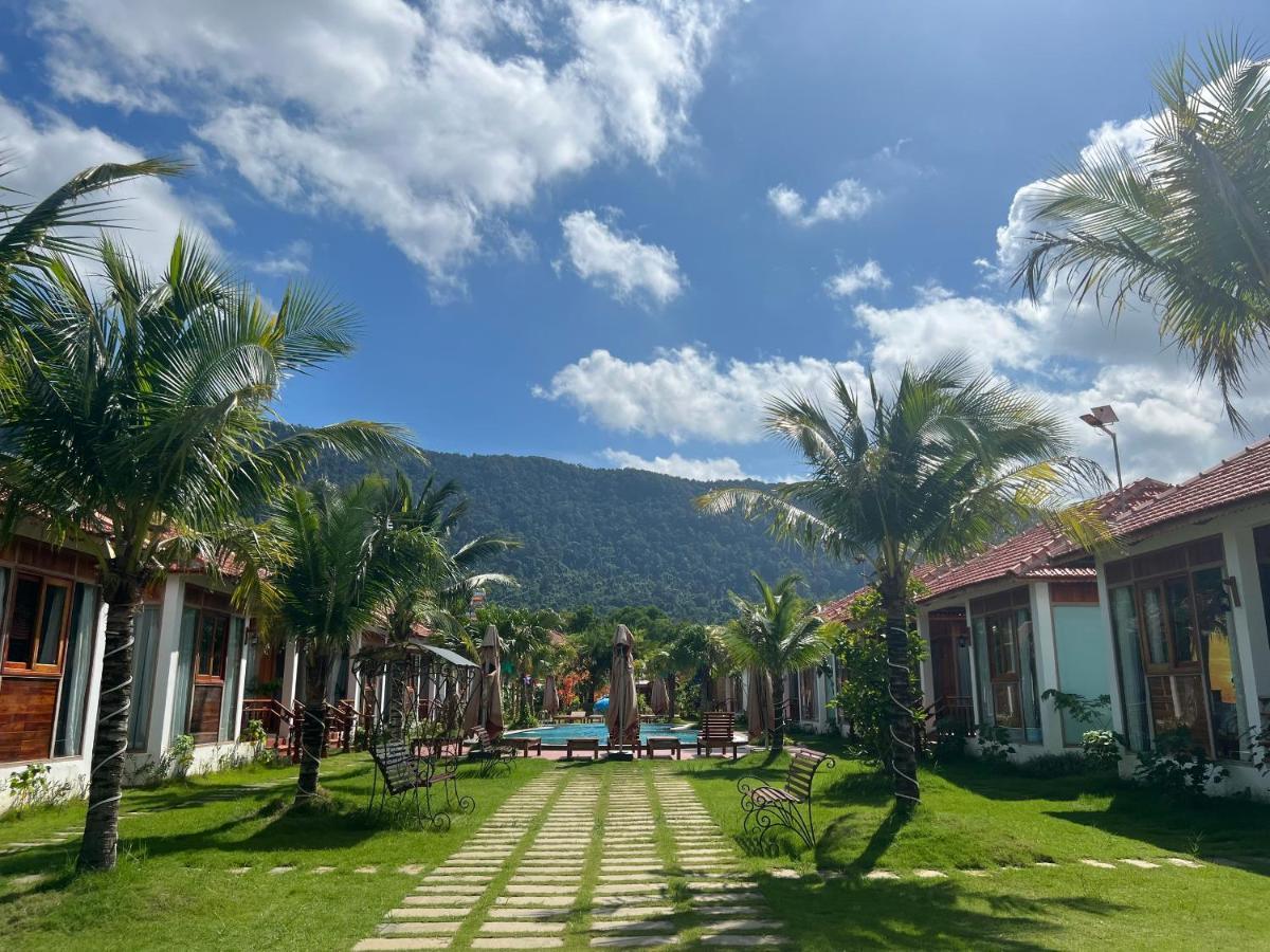 Garden Phu Quoc Hotel ภายนอก รูปภาพ